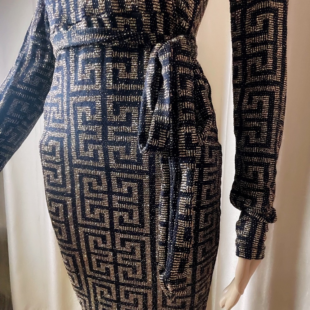 Black & Gold Midi Dress - Picture 5 of 7